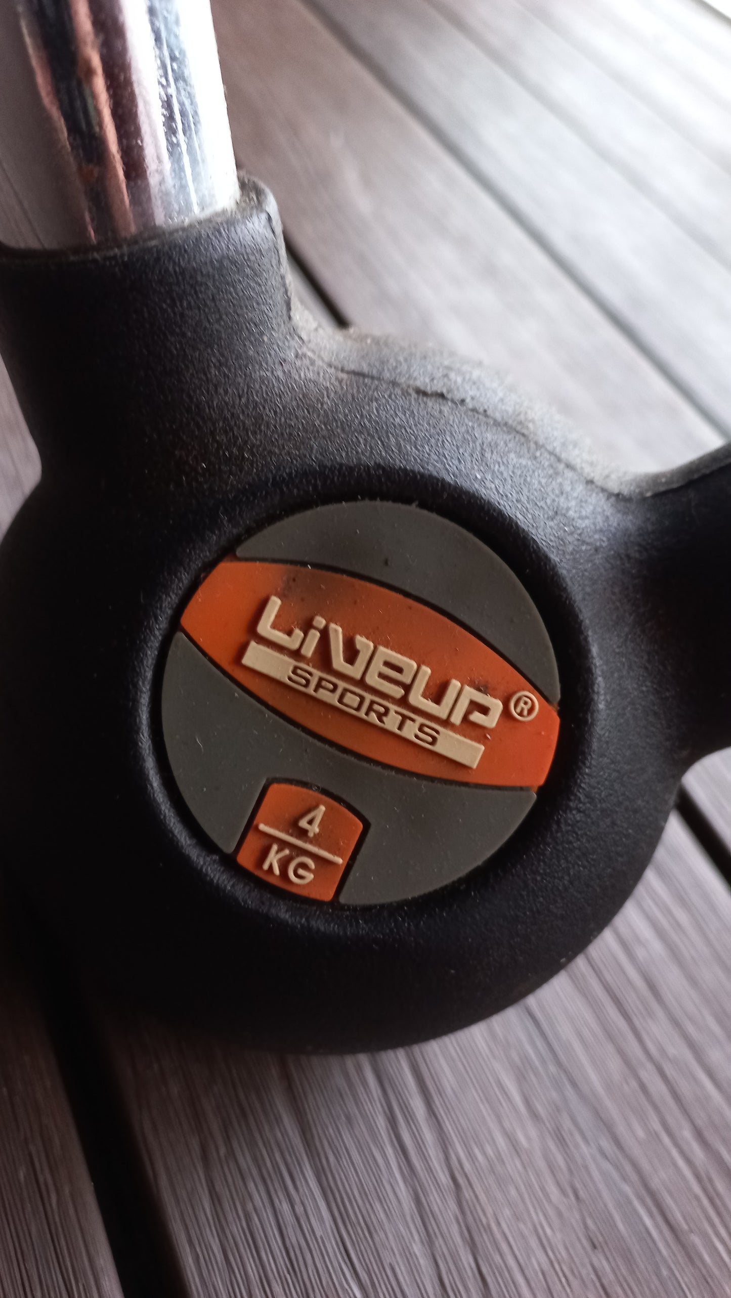 Kettlebell 2nd hand - 4 kg - Looking for new Mom or Dad